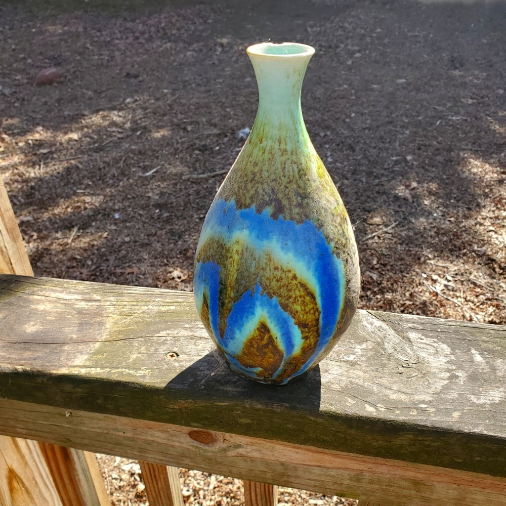 Vintage Vase 🌺